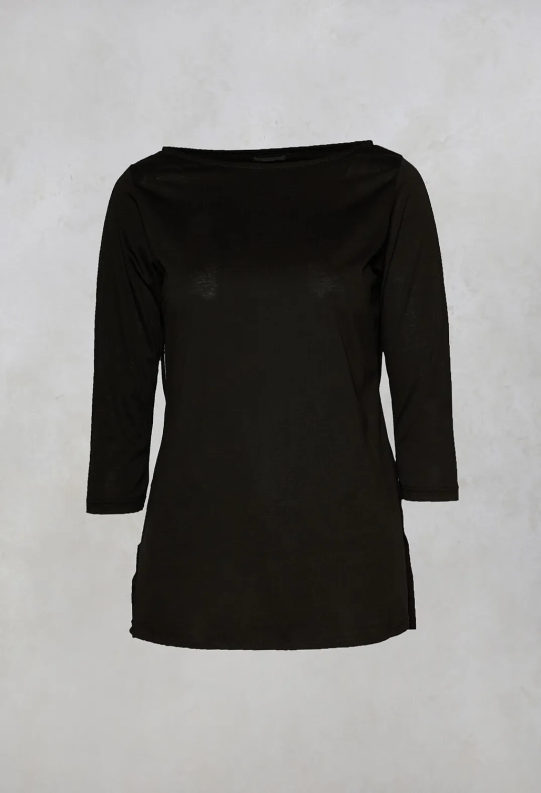 Moyuru T-shirts^3/4 Sleeve T-Shirt in Black
