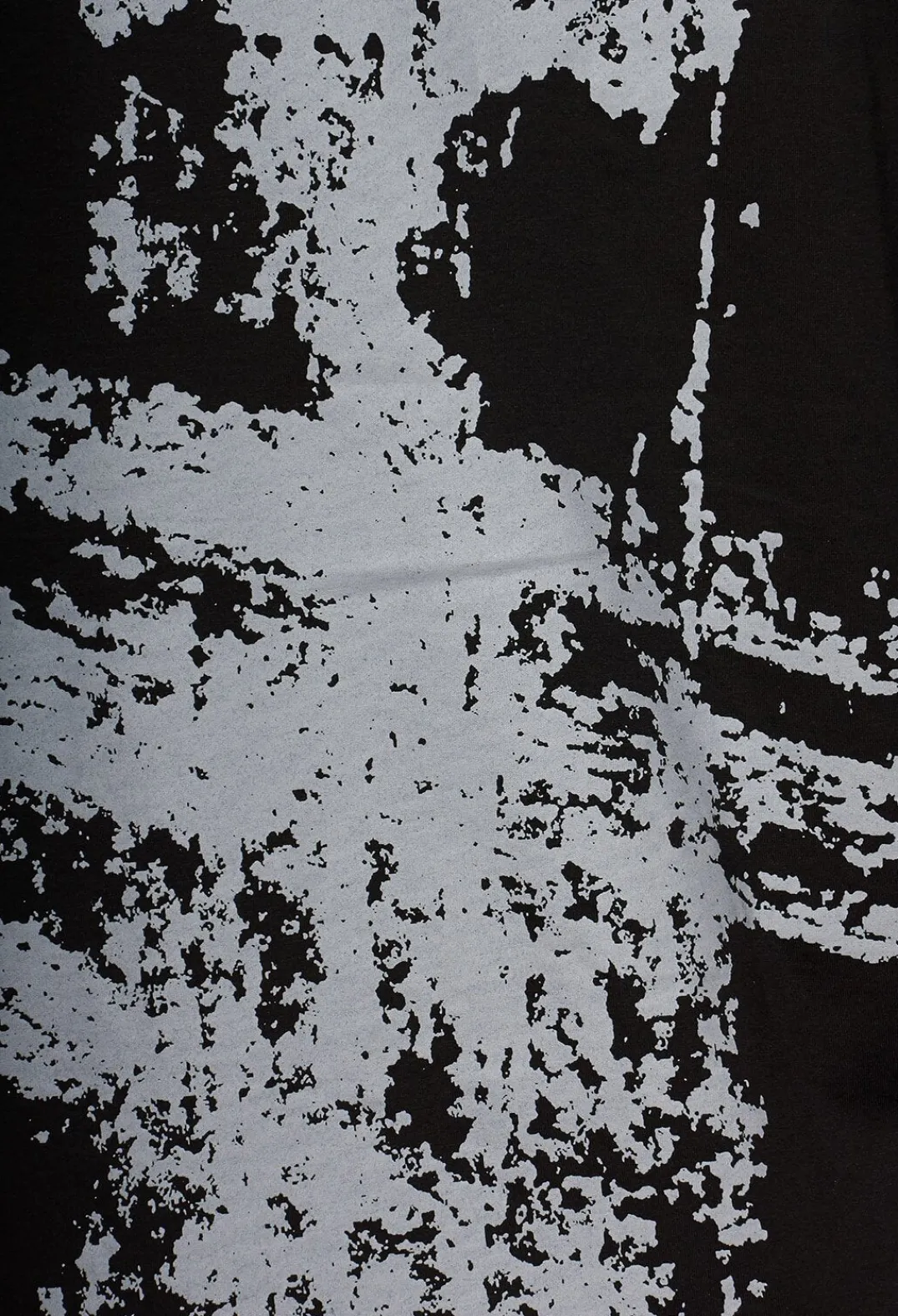 Moyuru T-shirts^3/4 Sleeve T-Shirt in Black