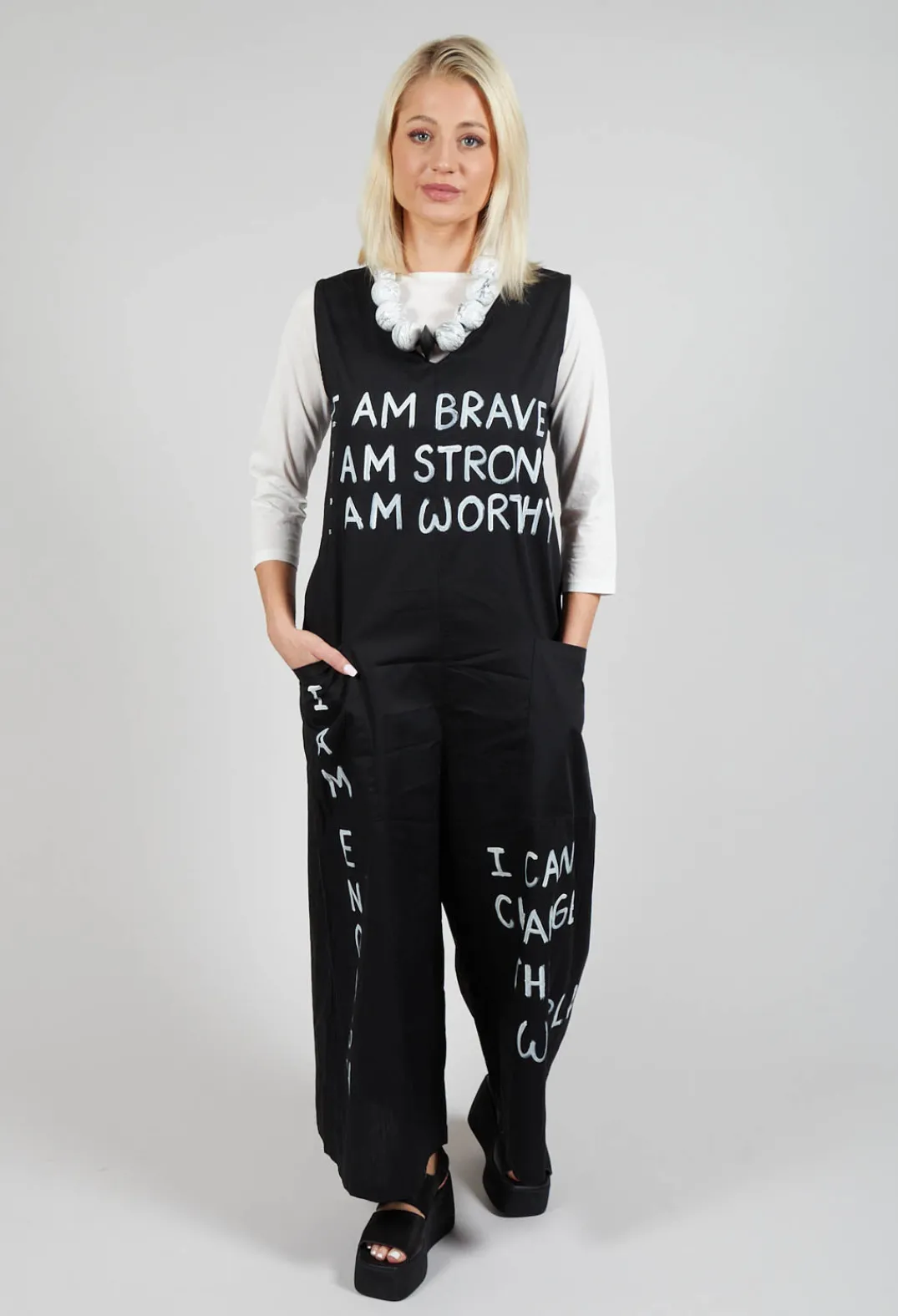 Moyuru T-shirts^3/4 Sleeve T-Shirt in White