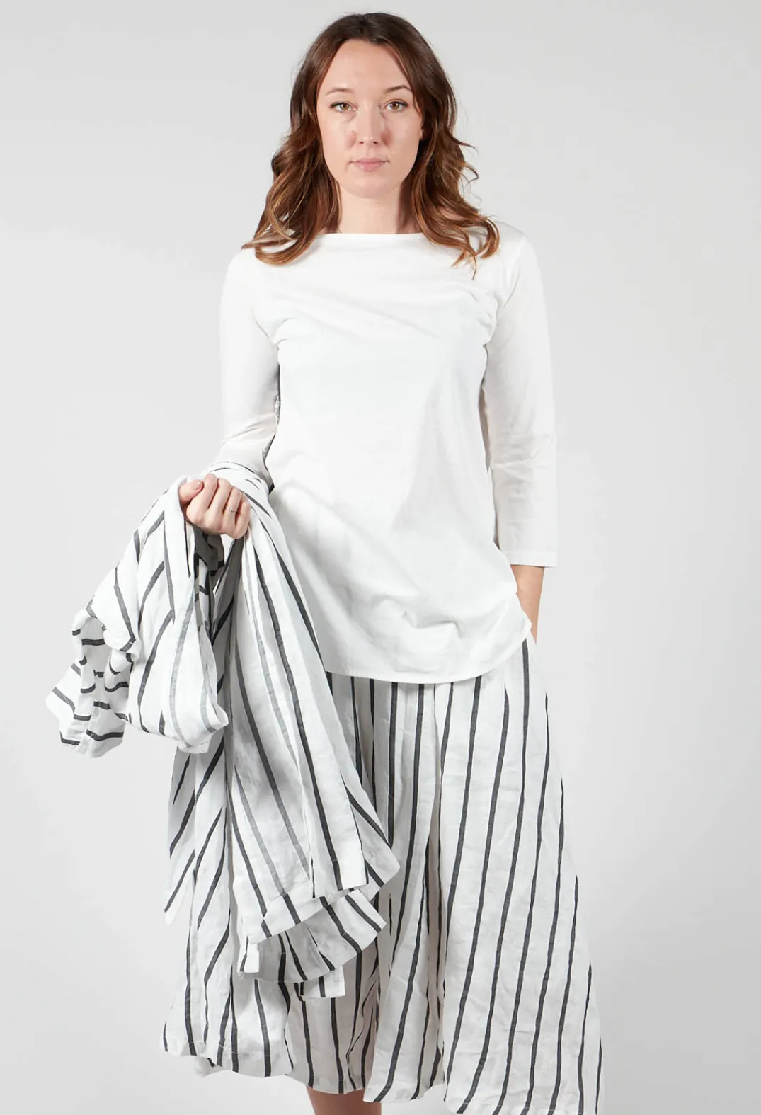 Moyuru T-shirts^3/4 Sleeve T-Shirt in White