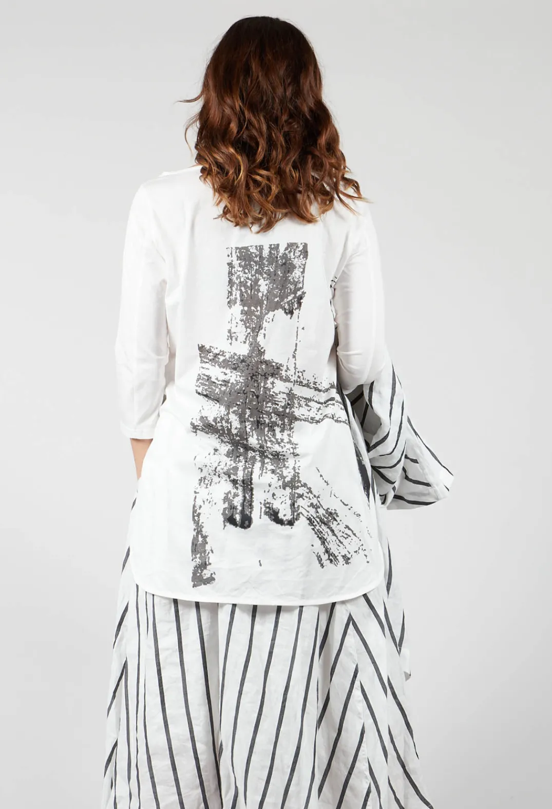 Moyuru T-shirts^3/4 Sleeve T-Shirt in White