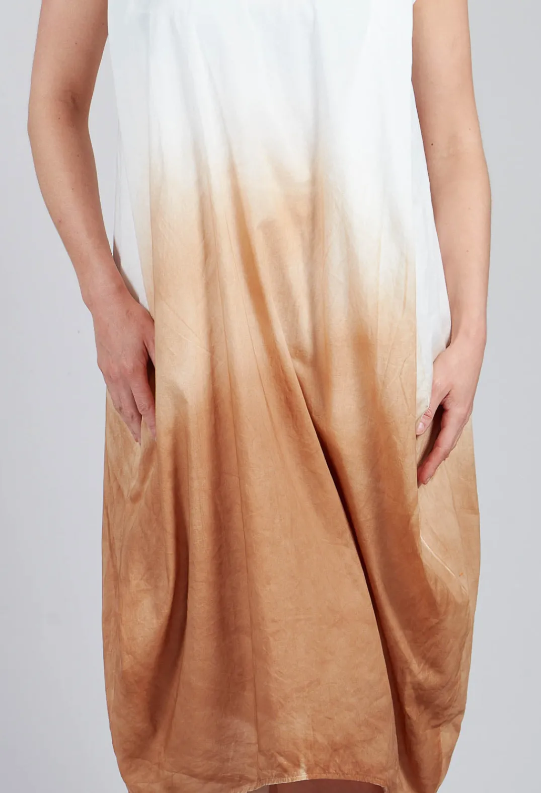 Ixos Dresses^Abito Still Dress in Cognac