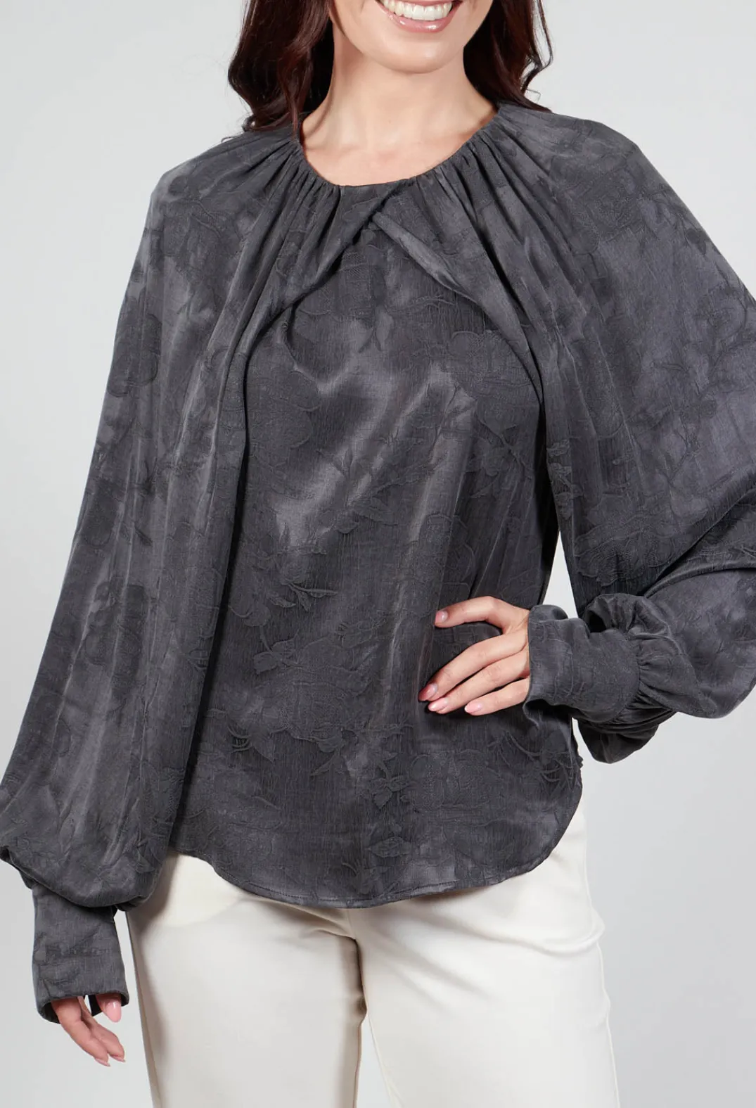 Beatrice B Shirts & Blouses^Aglaia Open Sleeve Top in Anthracite