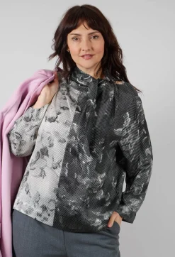 Beatrice B Shirts & Blouses^Amanda Blouse in Optical Grey