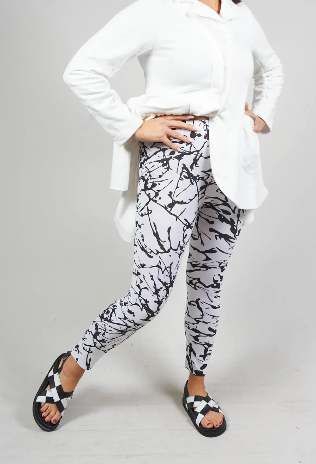 Bread and Butter Leggings^Ankle Cropped Leggings in White with Black Print