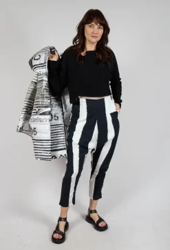Rundholz Black Label Jumpers^Asymmetric Cropped Pullover in Black