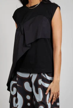 Mei Meij Tops^Asymmetric Cut Top in Black