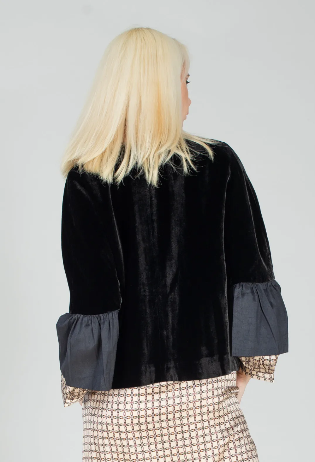 Bianco Levrin Jackets^Audrey Coat in Black