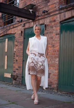 Beatrice B Shorts^Bermuda Shorts in Tan Brown