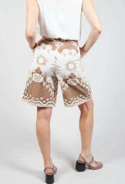 Beatrice B Shorts^Bermuda Shorts in Tan Brown