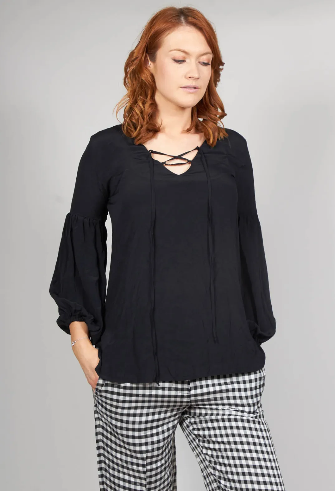 Beatrice B Shirts & Blouses^Blouse in Black