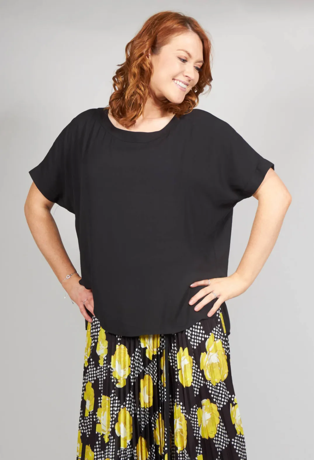 Beatrice B Shirts & Blouses^Blouse in Black