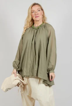 Amici Tops^Bohemian Blouse in Sage