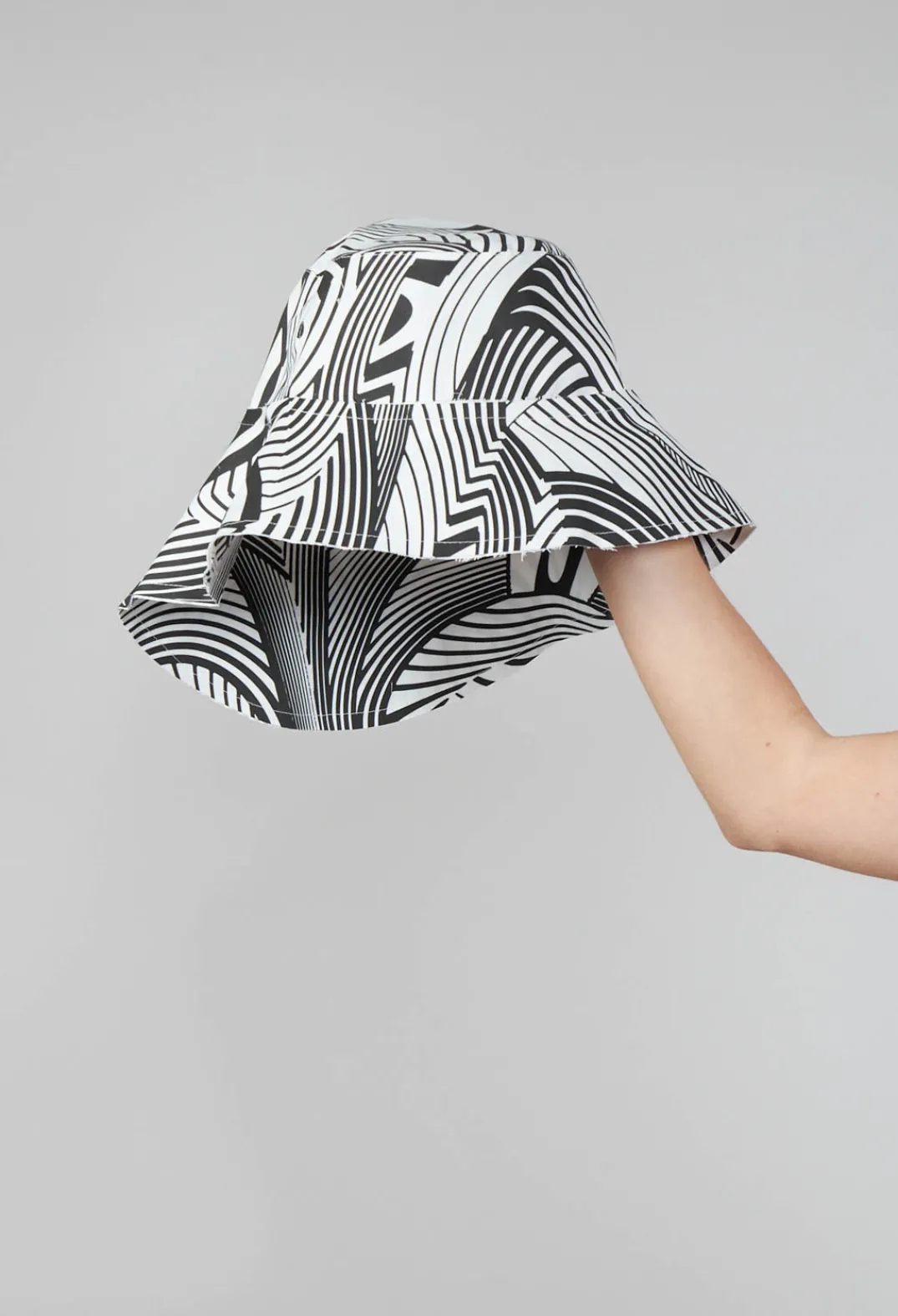 Xenia Design Hats^BONE Hat in White with Black