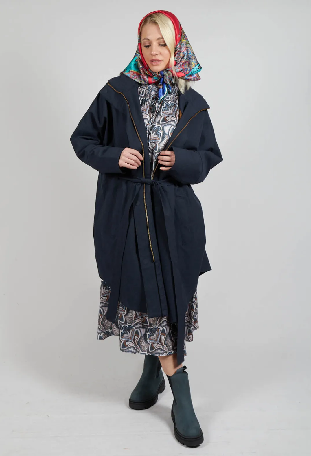 BRGN Jackets^Bris Poncho in Dark Navy