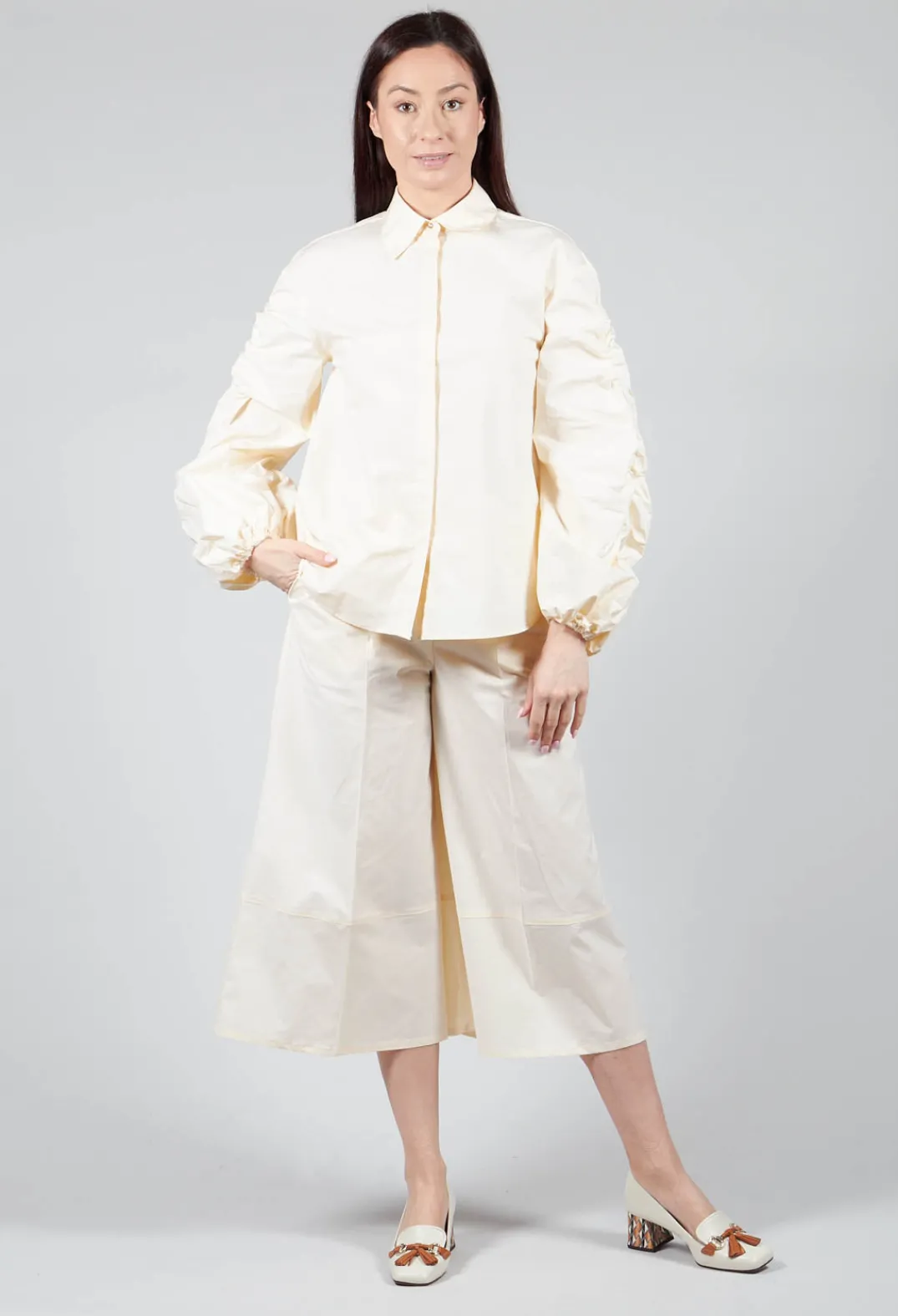 Sfizio Shirts & Blouses^Bubble Sleeve Shirt in Ecru