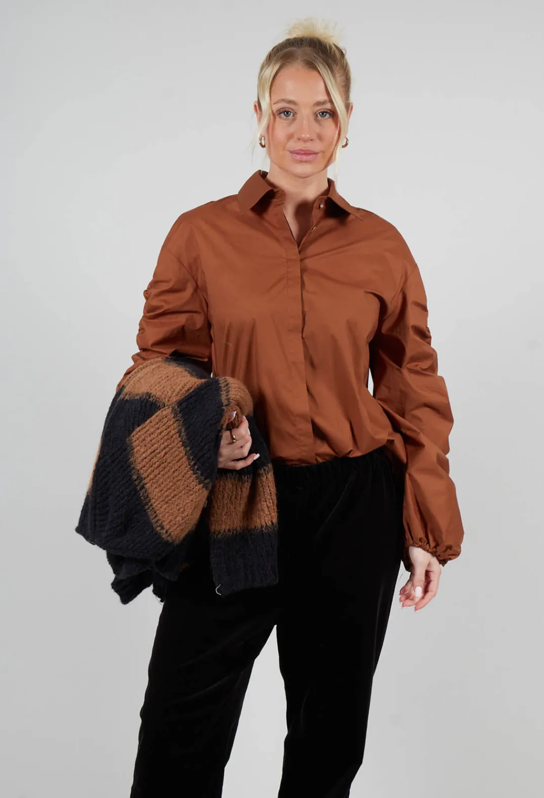 Sfizio Shirts & Blouses^Bubble Sleeve Shirt in Tobacco