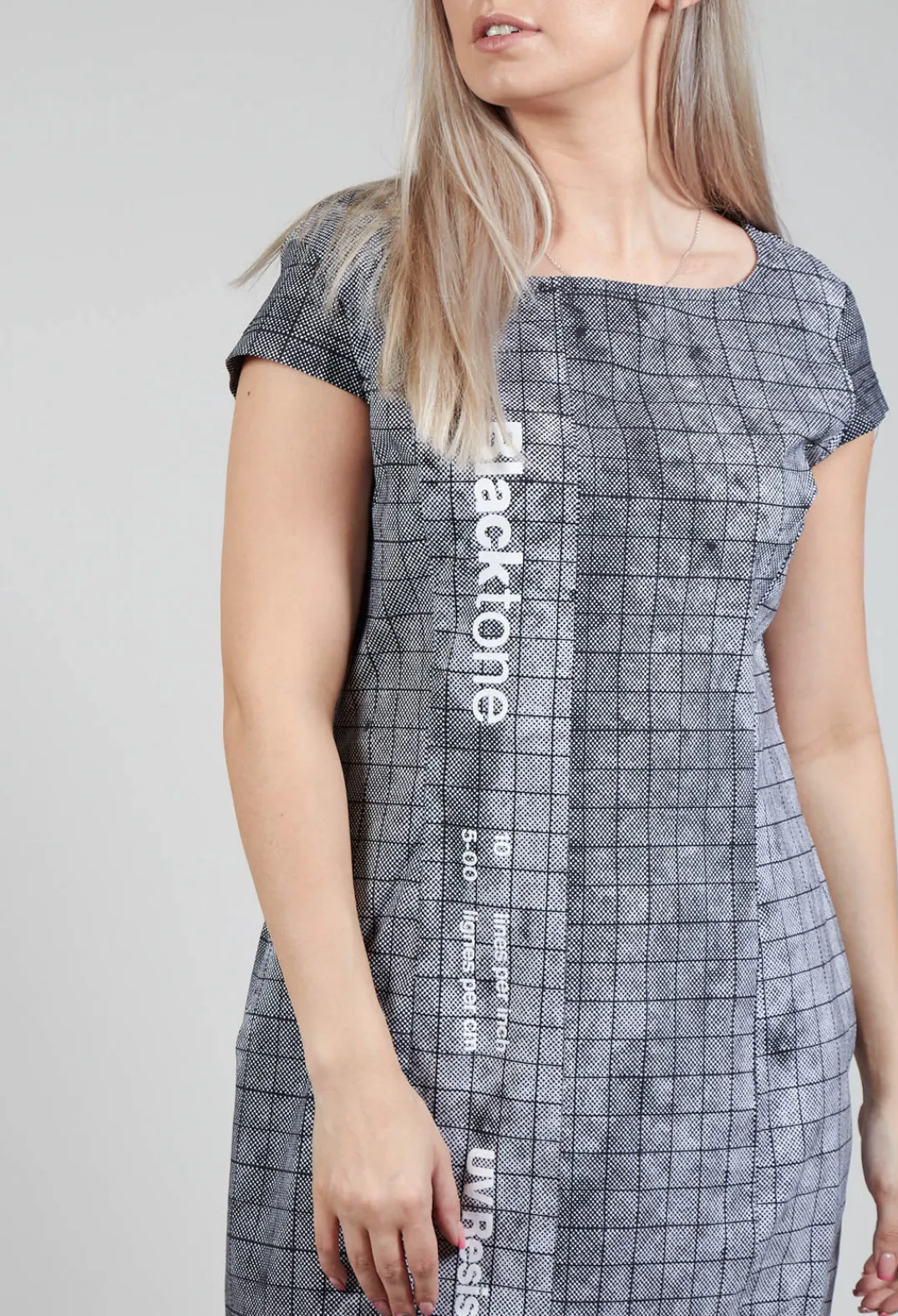 Rundholz Black Label Dresses^Capped Sleeve Slim Fit Dress in Placed Black Print