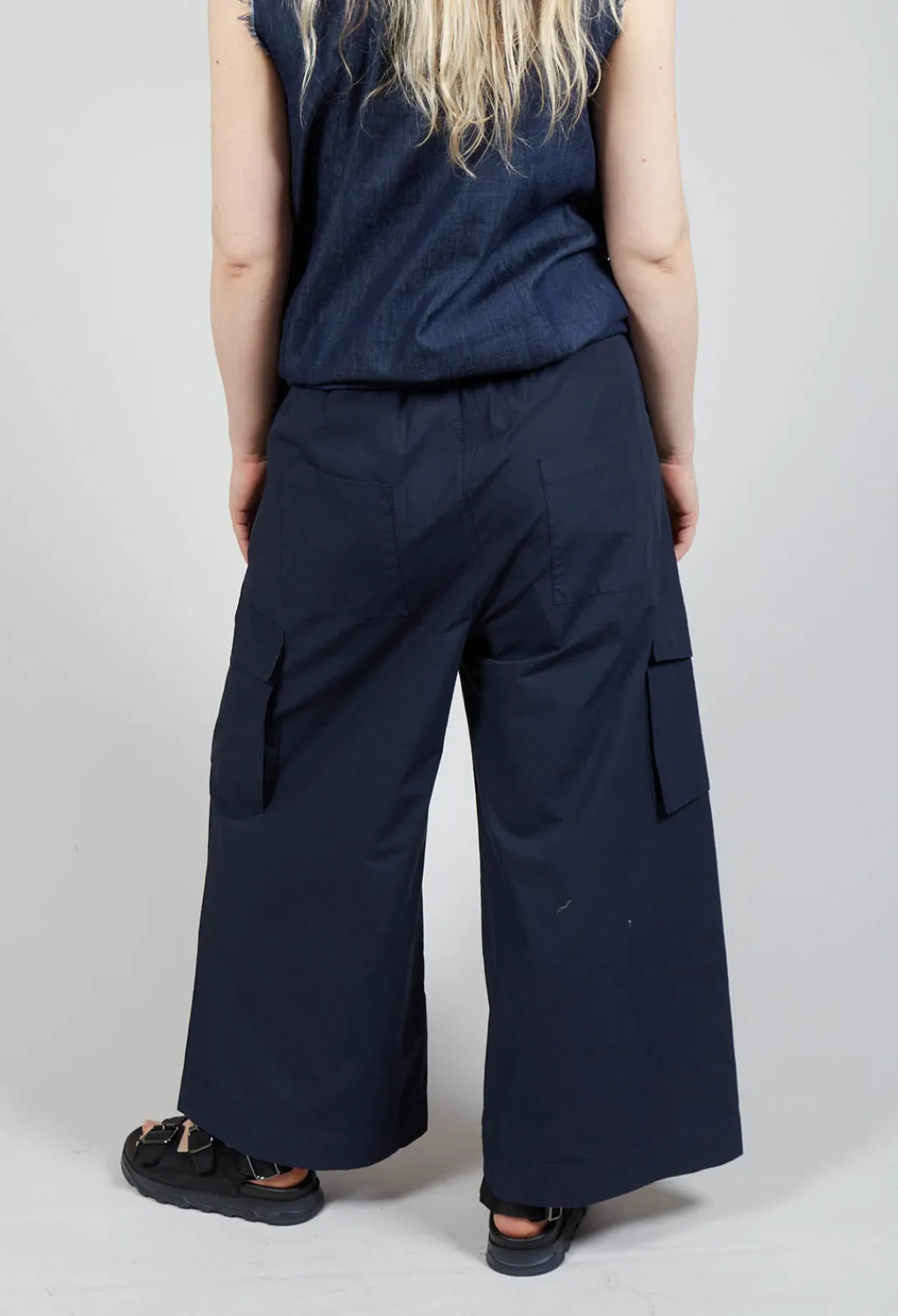 Amici Trousers^Cargo Trousers in Mare