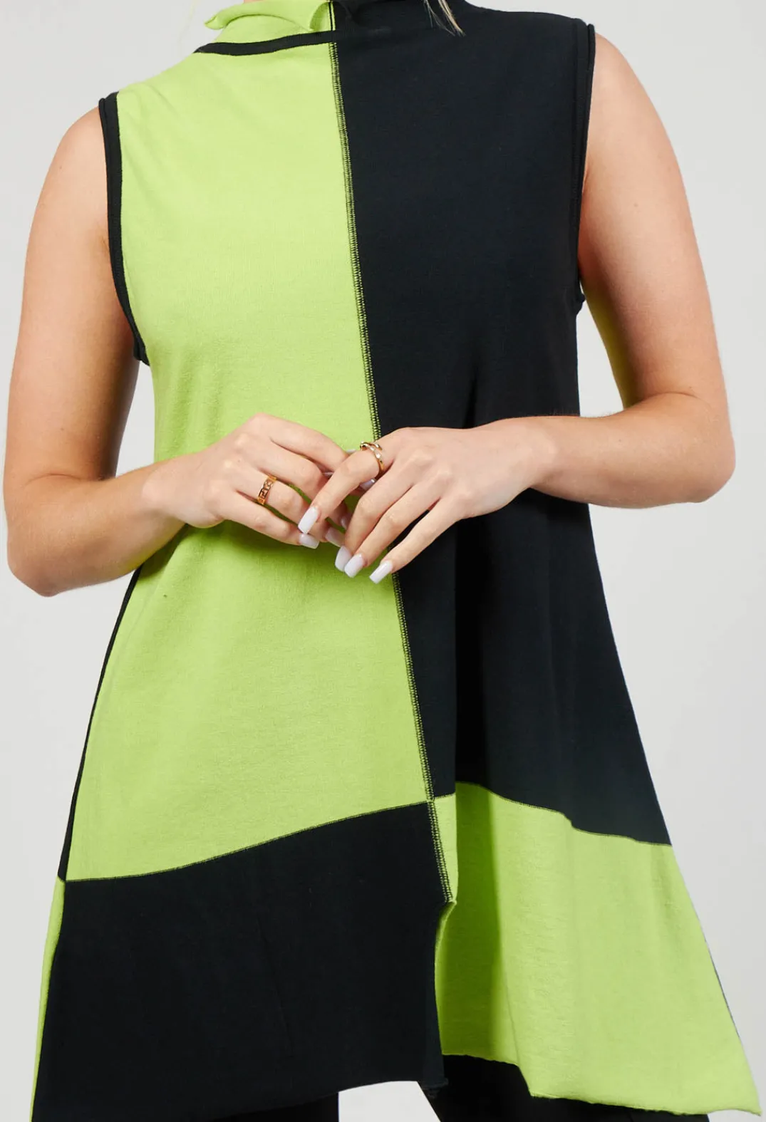 Philomena Christ Tops^Centre Split Top in Black and Green