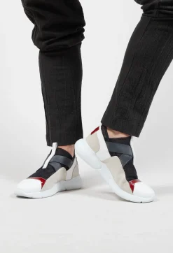 IXOS Trainers^Chunky Mesh Trainers in Nero / Bianco / Argento