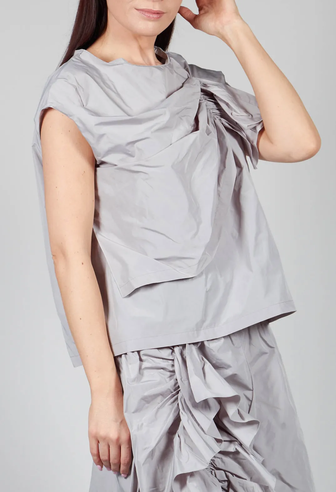 Xenia Design Tops^CIAN Top in Light Grey