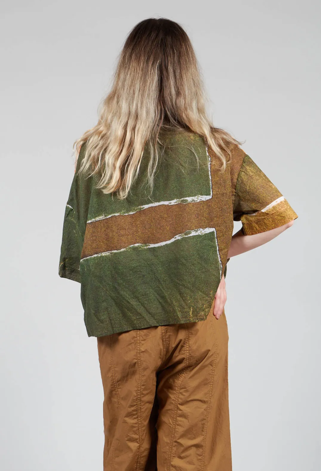 La Vaca Loca Tops^Ciudad Top in Avocado Green Banner