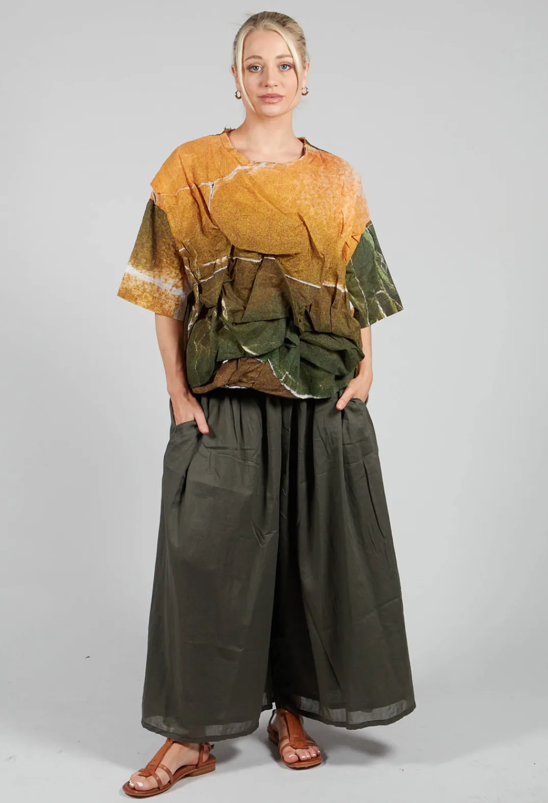 La Vaca Loca Tops^Ciudad Top in Avocado Green Banner