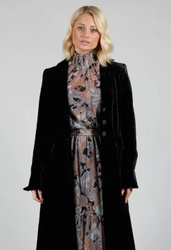 T.ba Coats^Classic Coat in Black