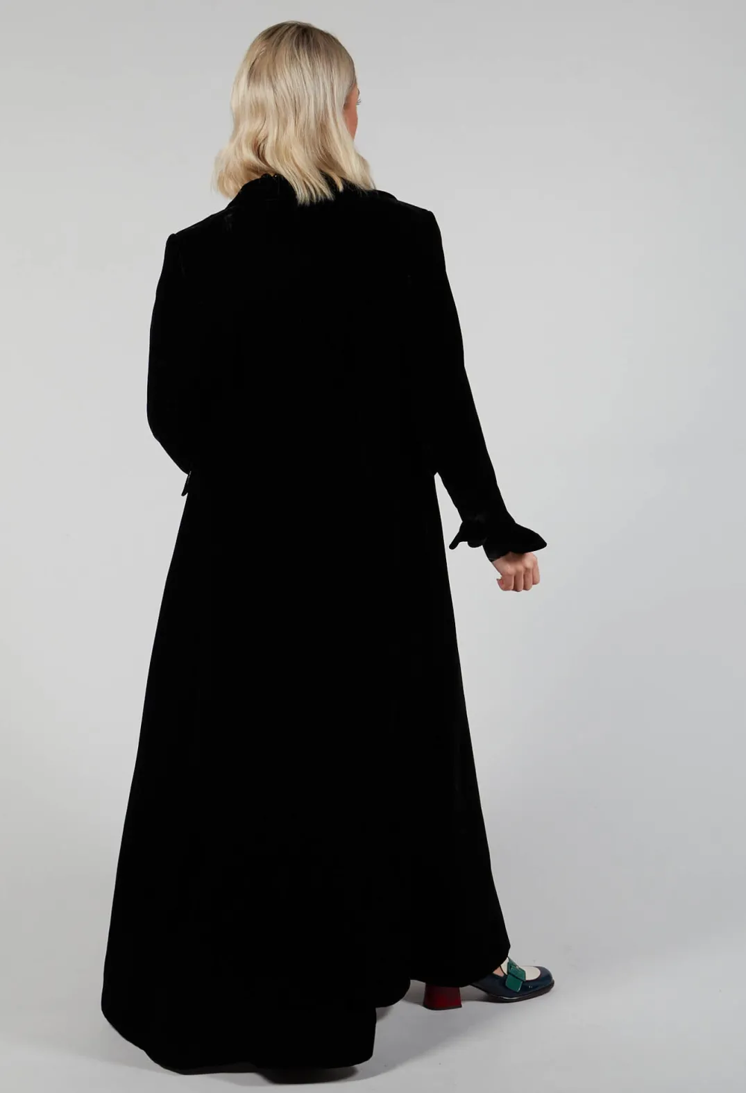 T.ba Coats^Classic Lux Velvet Coat in Black
