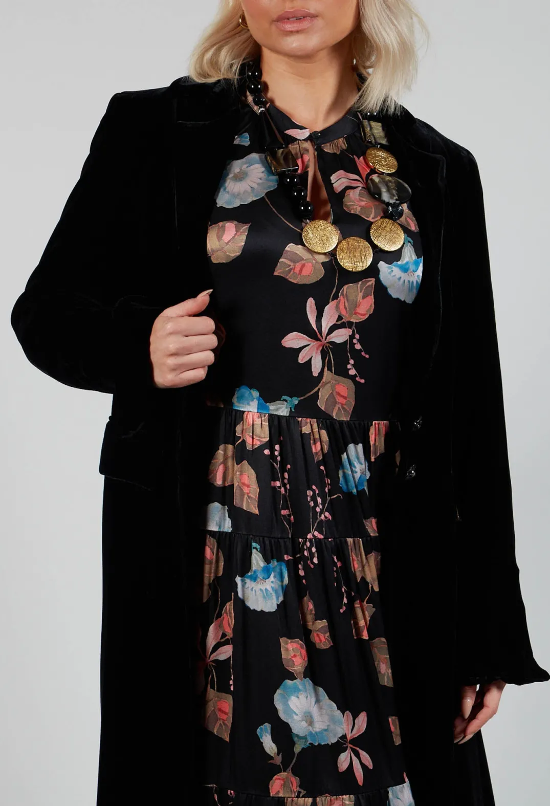 T.ba Coats^Classic Lux Velvet Coat in Black
