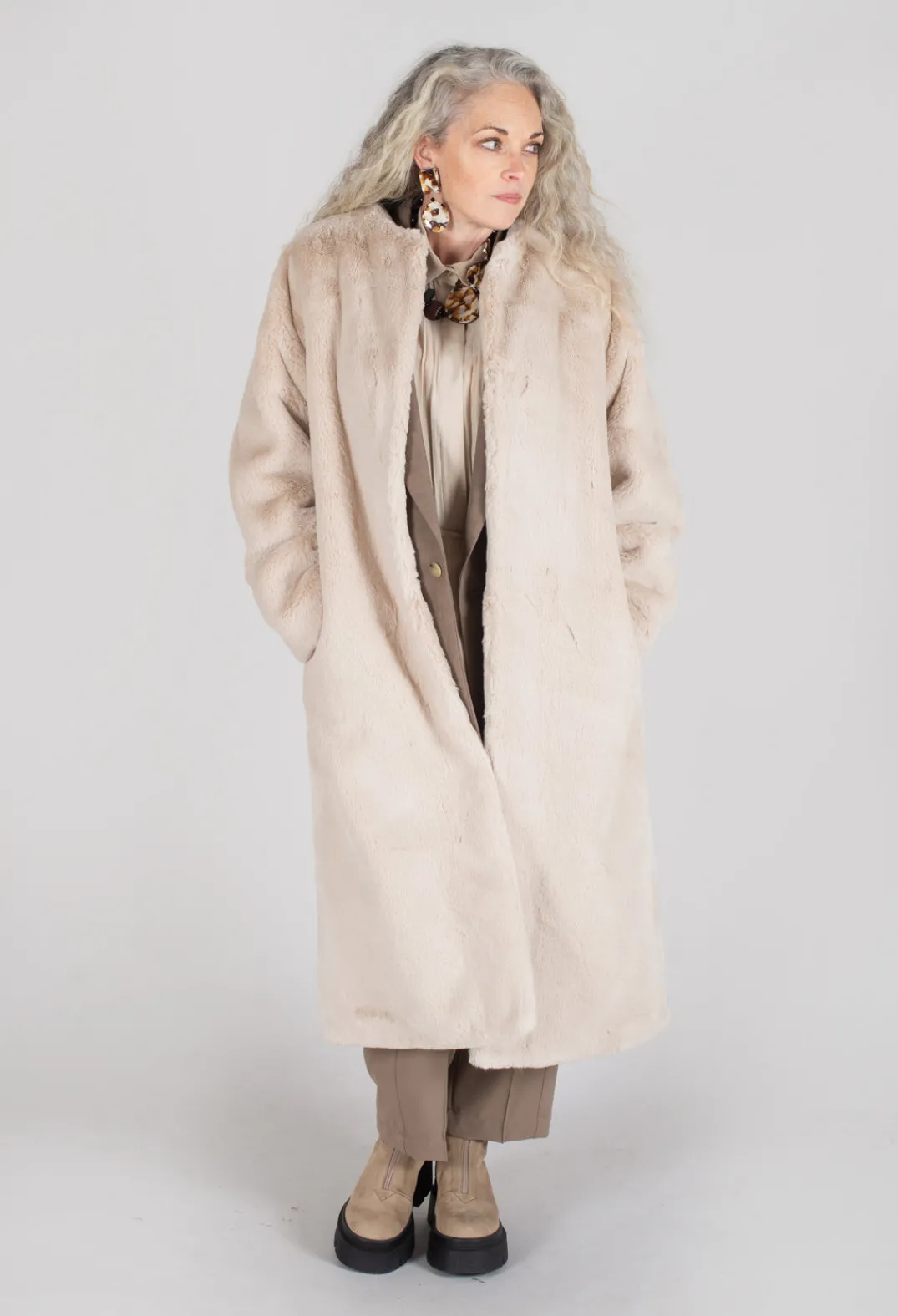 Maliparmi Coats^Coat in Crema Cream