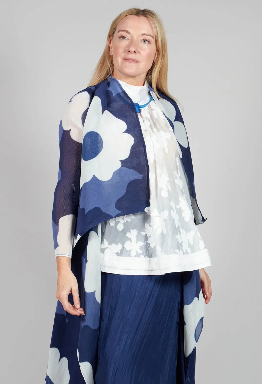 Alquema Coats^Collare Coat in Indigo Way