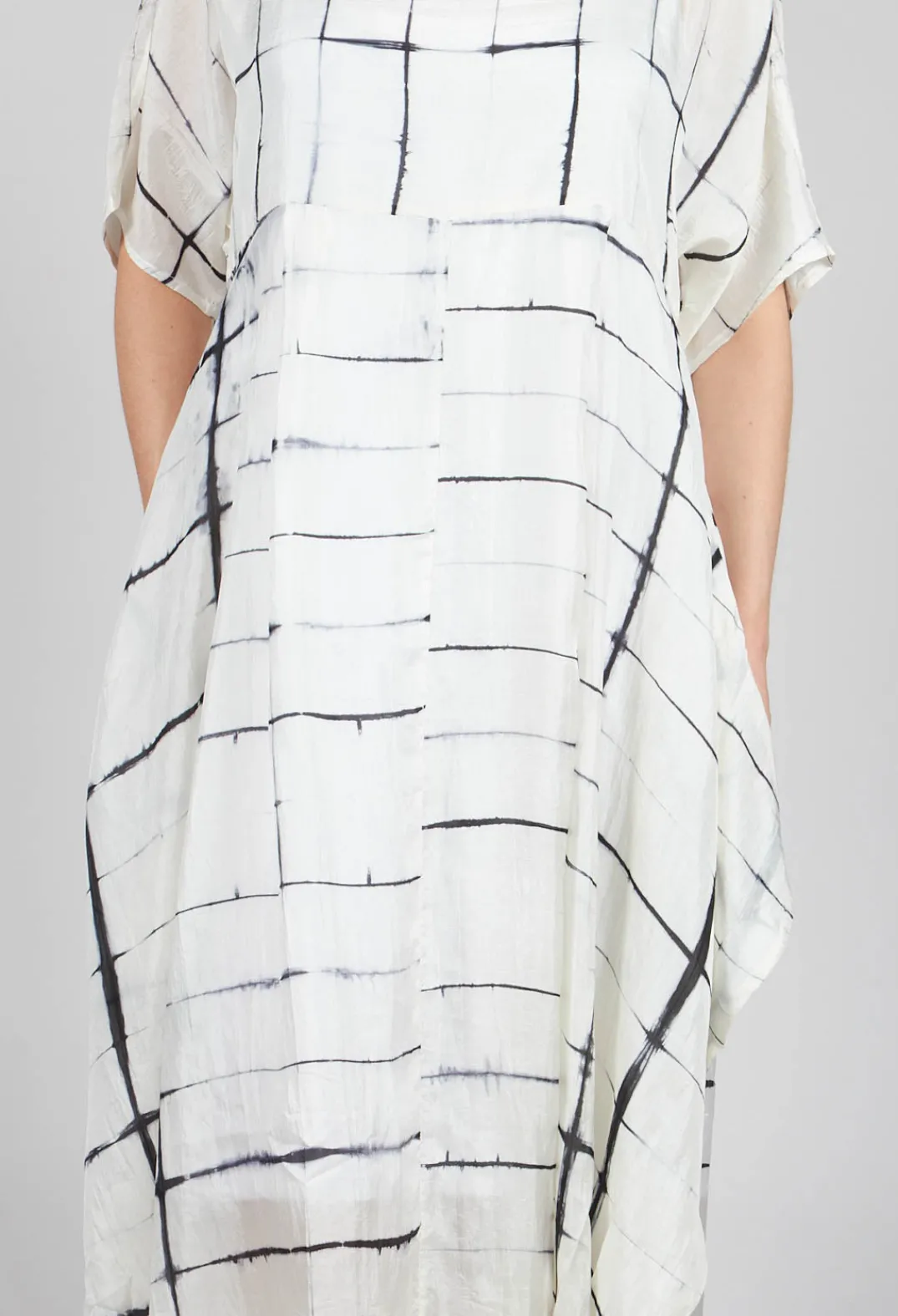 Bianco Levrin Dresses^Consuelo Dress in Black and White