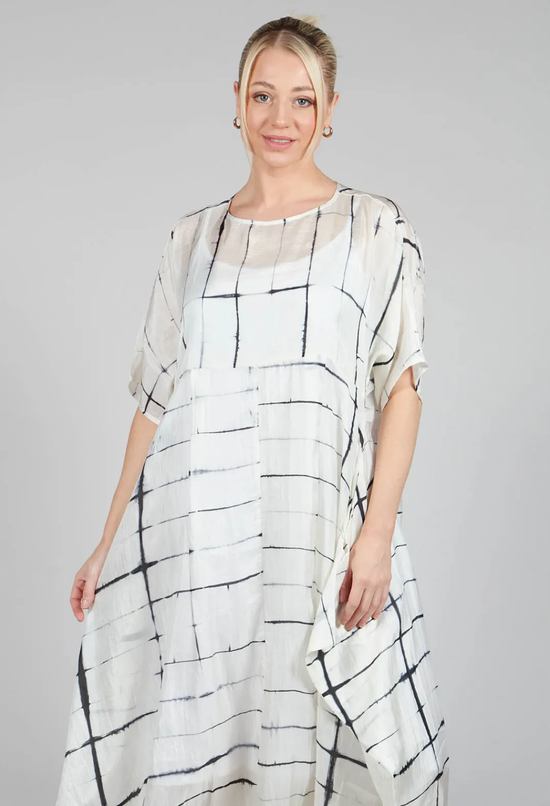 Bianco Levrin Dresses^Consuelo Dress in Black and White