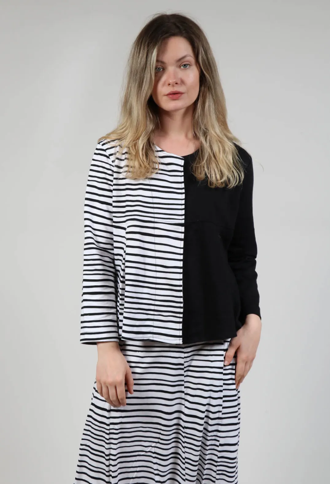Bread and Butter Tops^Contrast Sleeve Top in White with Black Lines