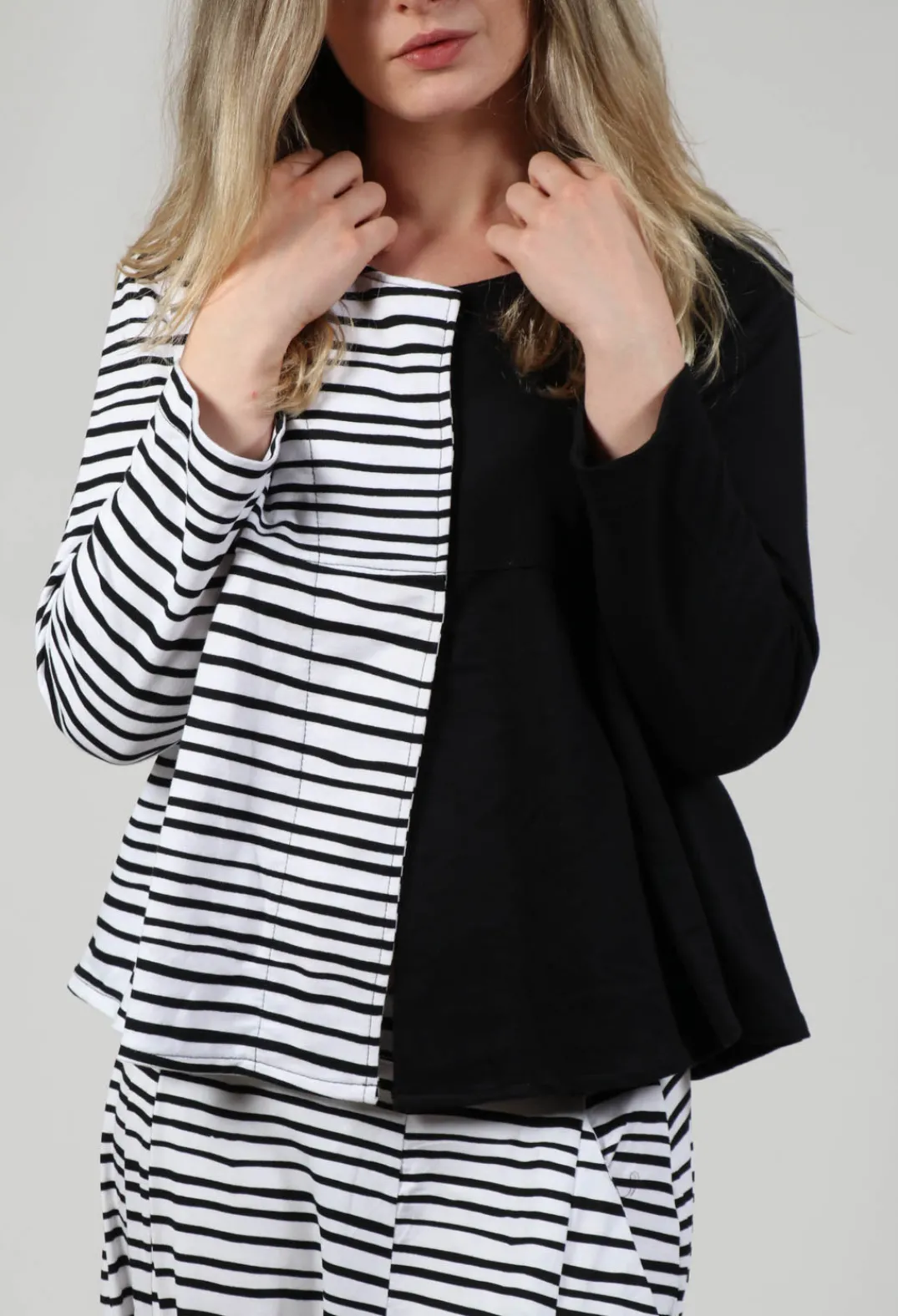 Bread and Butter Tops^Contrast Sleeve Top in White with Black Lines