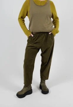 Apuntob Trousers^Corduroy Trousers in Military Green