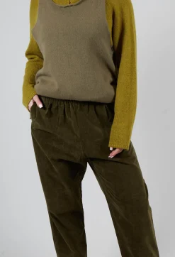 Apuntob Trousers^Corduroy Trousers in Military Green