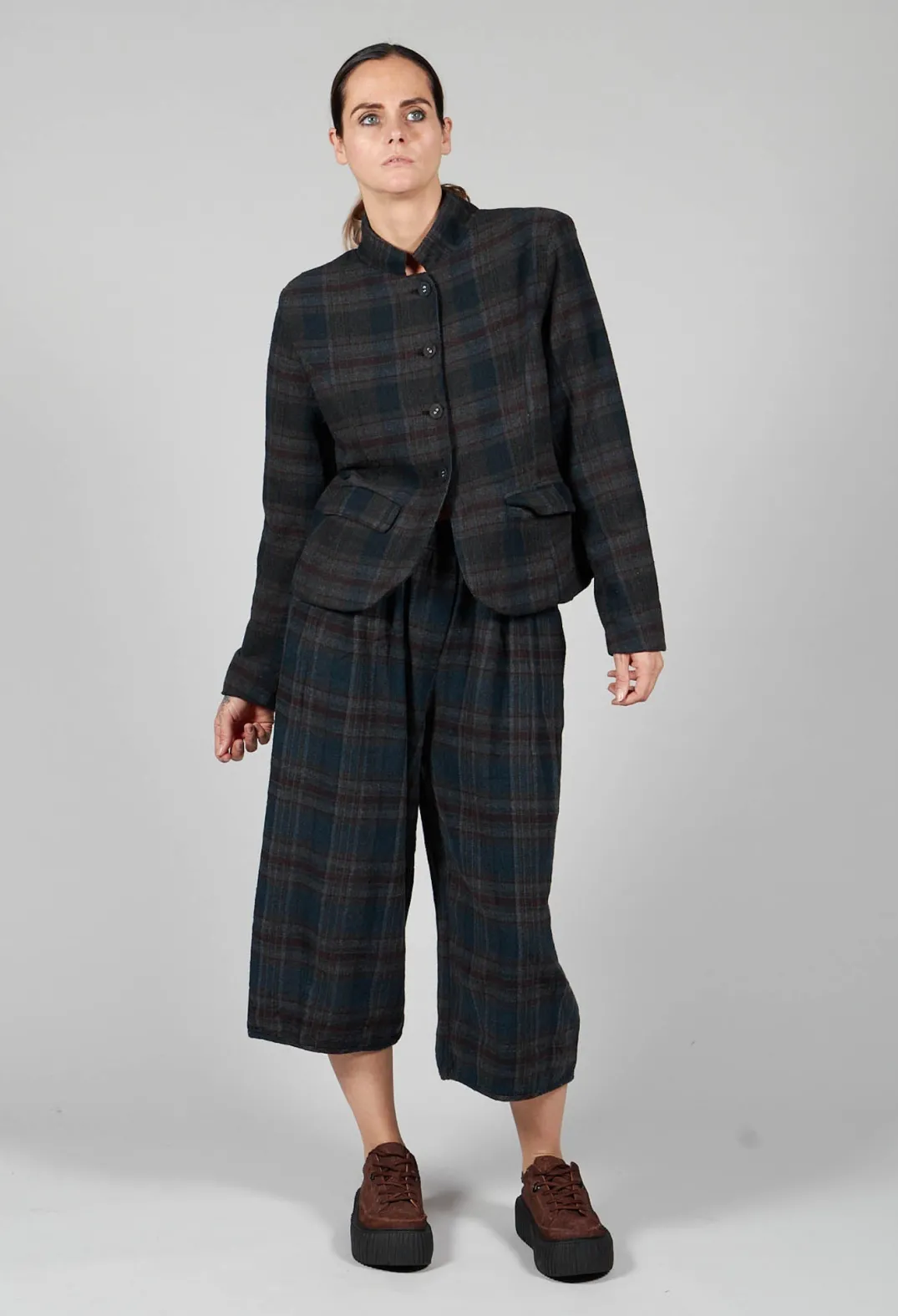Amici Jackets^Cotton Plaid Cropped Jacket in Black