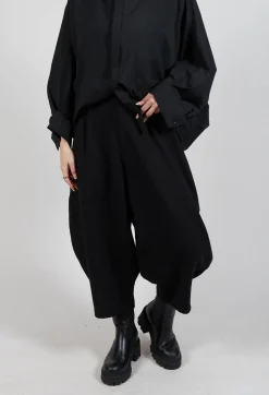 Moyuru Trousers^Crepe Texture Trousers in Black