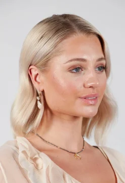 ICANDI Rocks Necklaces^Crescent Moon Necklace in Olive Green