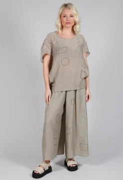 Tadashi Tops^Crinkle Geometric Top in Euca
