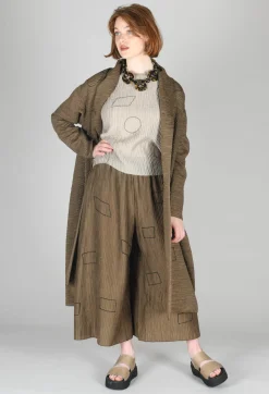 Tadashi Tops^Crinkle Geometric Top in Euca