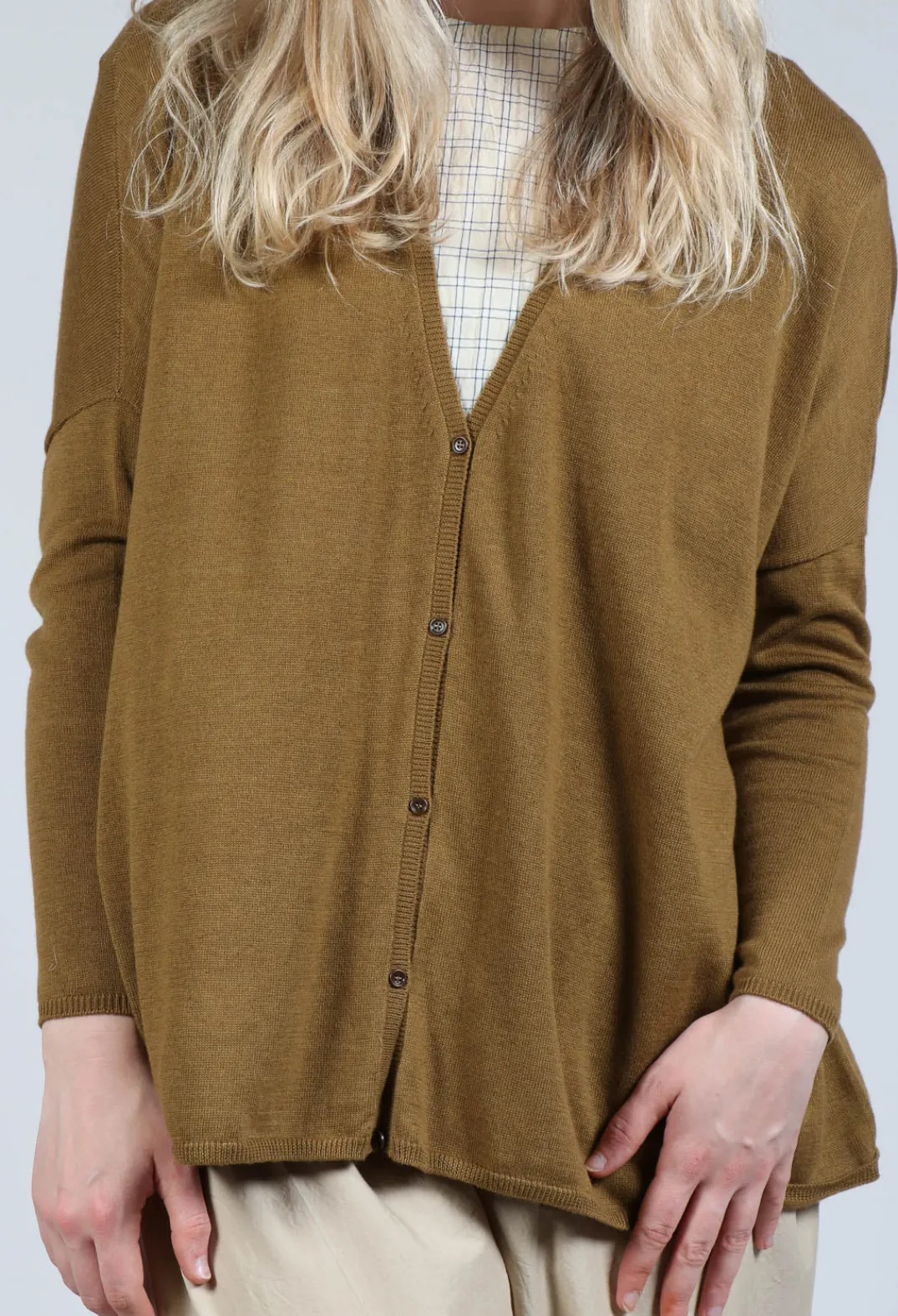 Apuntob Cardigans^Cropped Cardigan in Tobacco