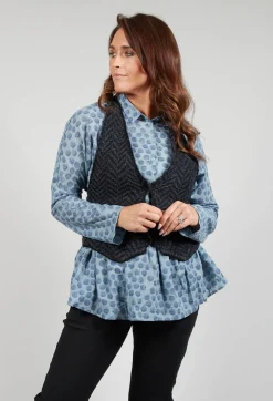 Lilith Jackets^Cropped Gilet with Wrap Around Neck in Graphic