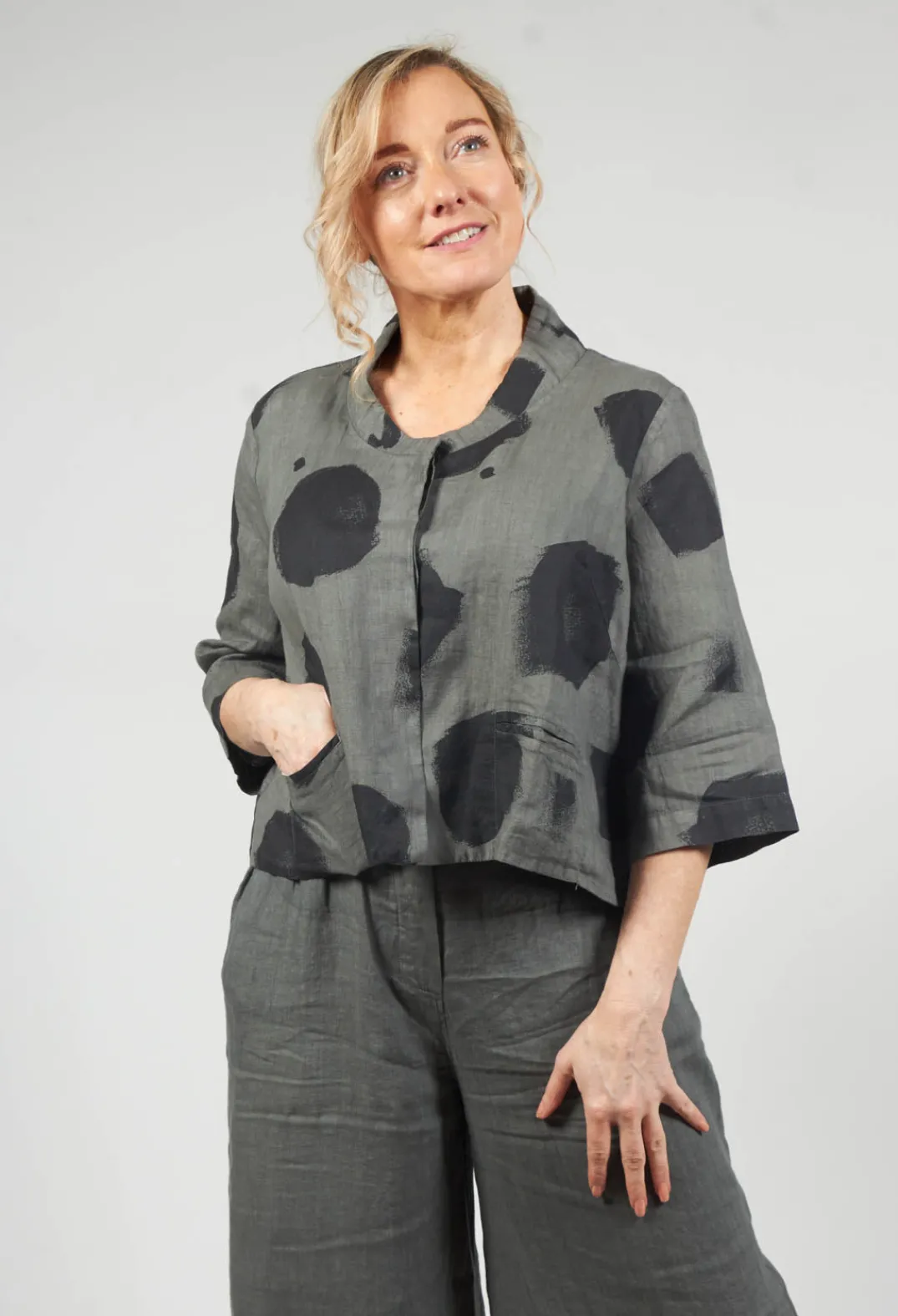 Kedziorek Jackets^Cropped Jacket in Sage