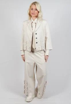 Mei Meij Jackets^Cropped Jacket with Floral Embellishment in Sandshell