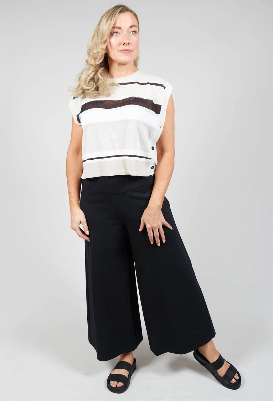 Sarah Pacini Jumpers^Cropped Knitted Top with Button Detail in Beige Stripe