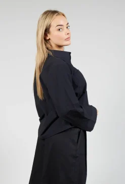Les Filles d'Ailleurs Tops^Cropped Patch Pocket Shirt in Black